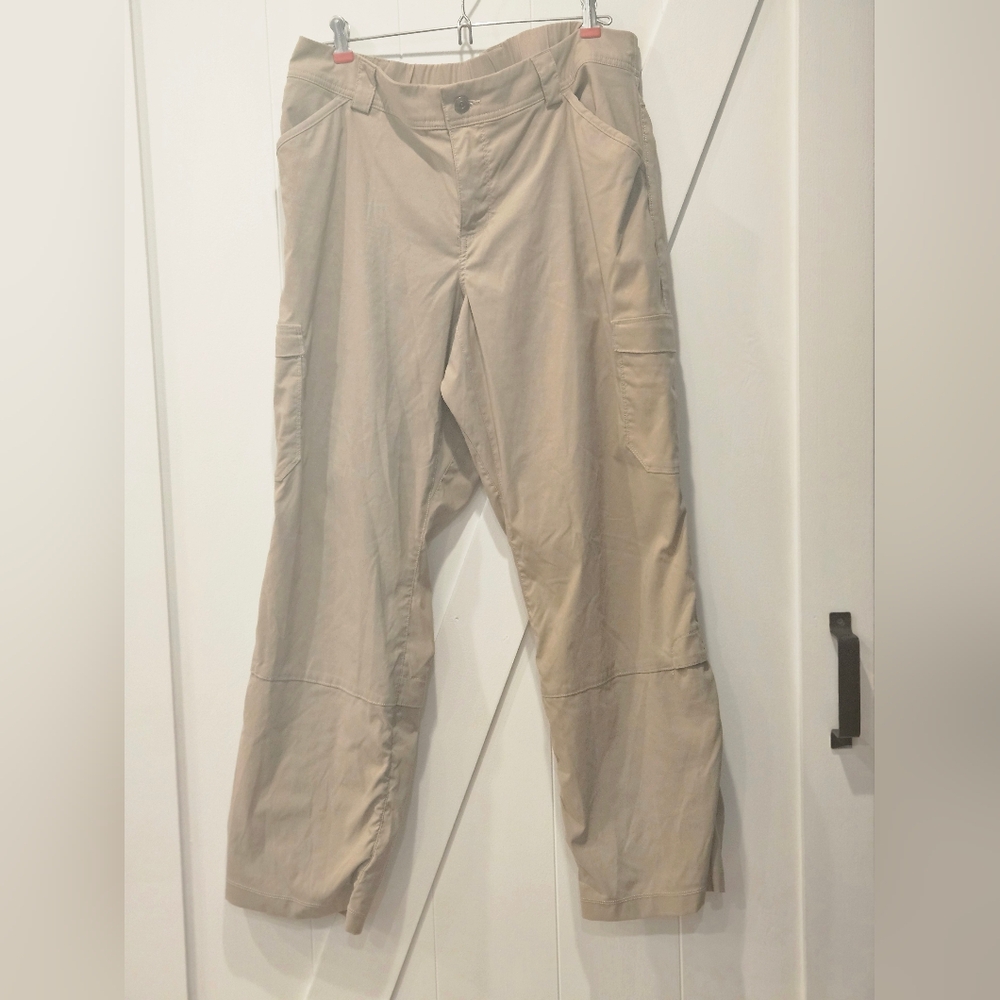 Duluth Women' Hiking Pants/ Convertable